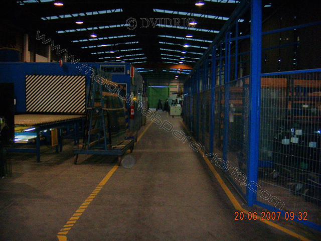 HORNO PARA EL TEMPLADO DE VIDRIO PLANO T.G.L.