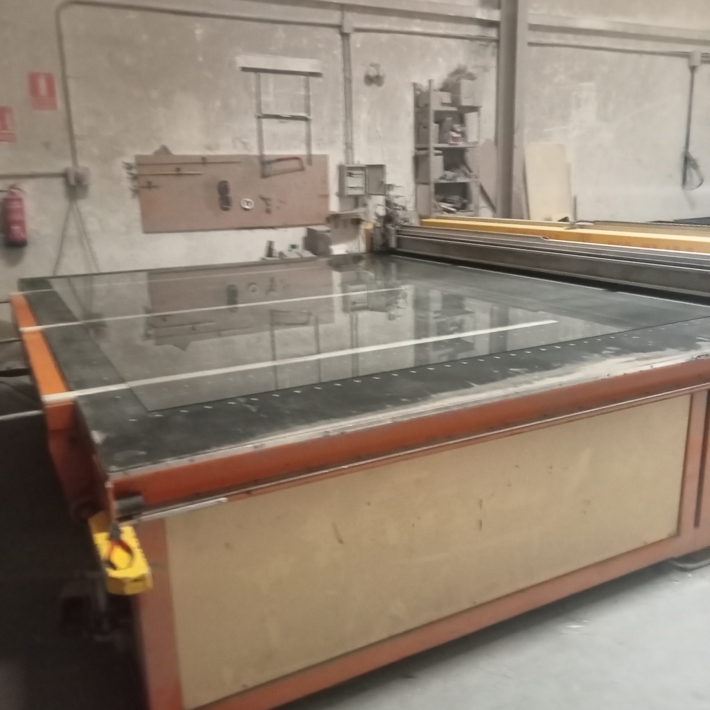 MESA DE CORTE PARA VIDRIO MONOILITICO TUROMAS