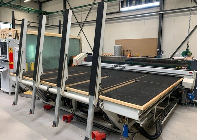 MESA DE CORTE PARA VIDRIO MONOLITICO INTERMAC