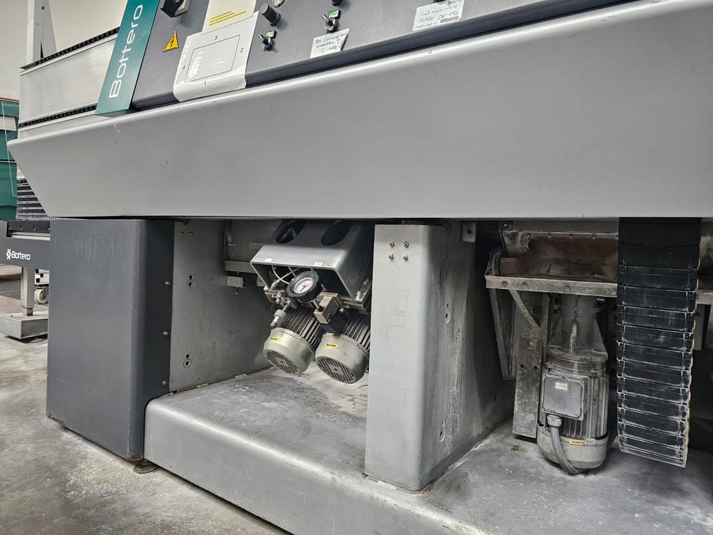 CANTEADORA RECTILINEA PARA VIDRIO BOTTERO